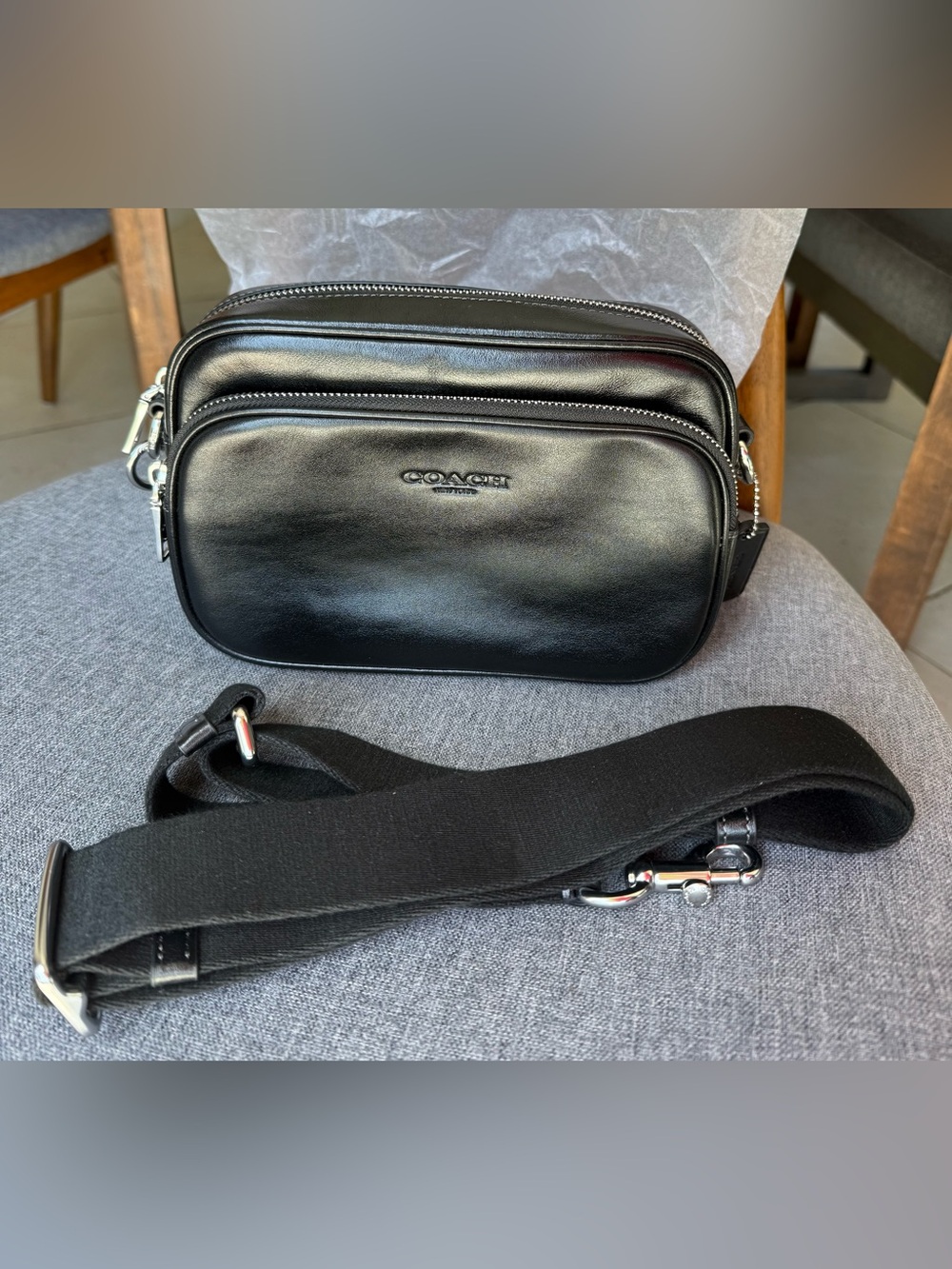 Coach Finlay Crossbody Shiny Black Leather with silver hardware - Picture 10 of 10